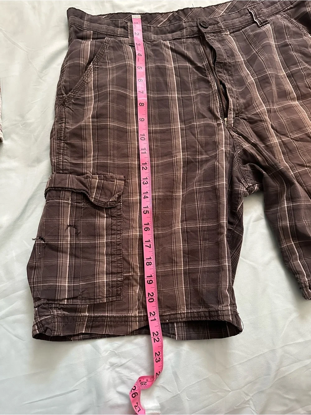 Gray Plaid Cargo Shorts - Men's Utility Style